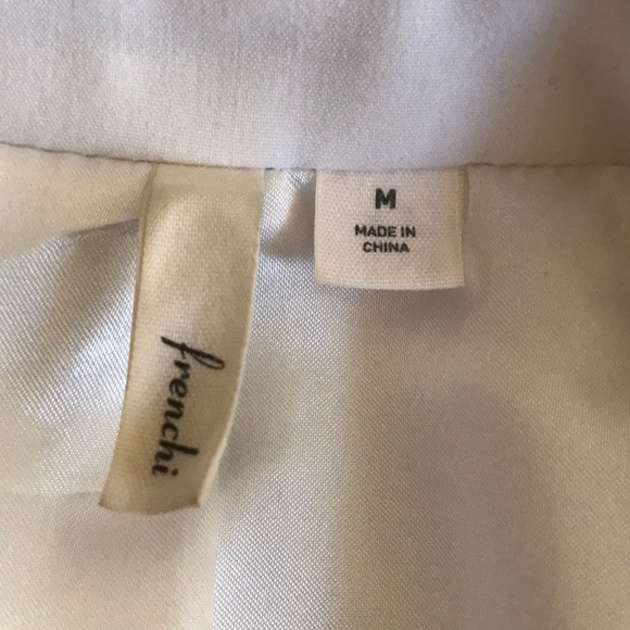 Blazer - Picture 2 of 4